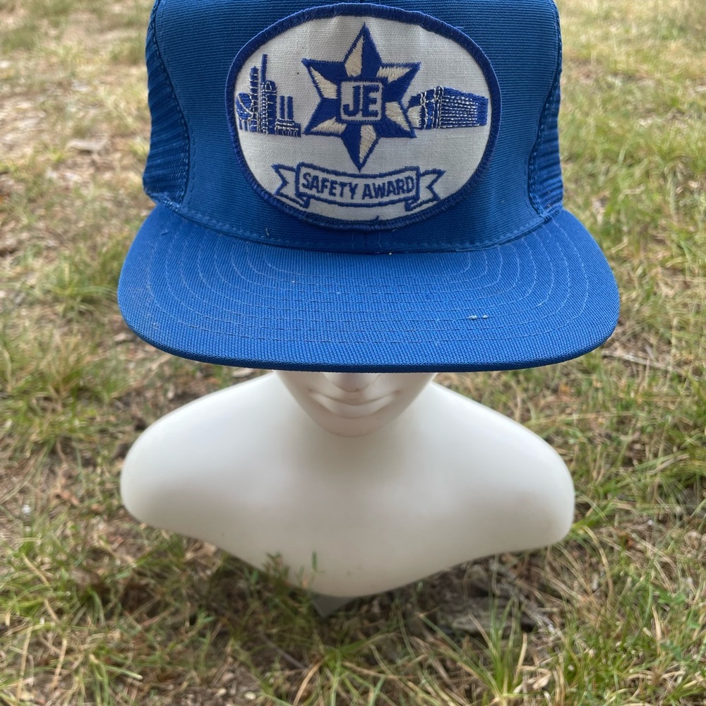 JE Safety Award Trucker Hat
